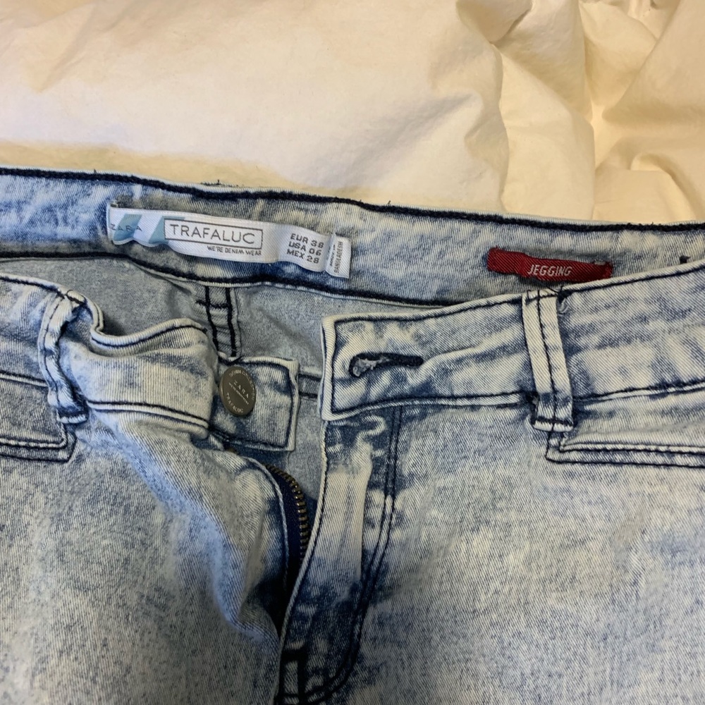 Zara acid wash skinny jeans - Picture 3 of 3